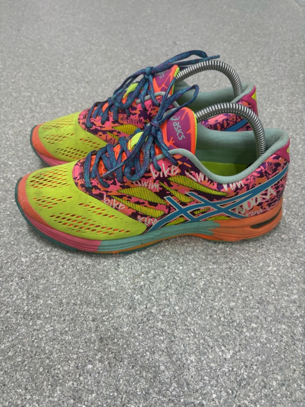 ASICS GEL-Noosa Tri 10 sneakers size 8.5